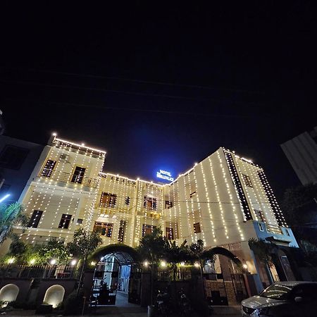 The Indraj Palace Hotel ジャイプール エクステリア 写真